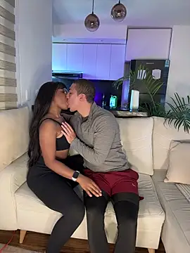 Snapshot of tiana_nave chatting on November 4, 2025, 11:36 am tiana nave online show from November 4, 2025, 11:36 am