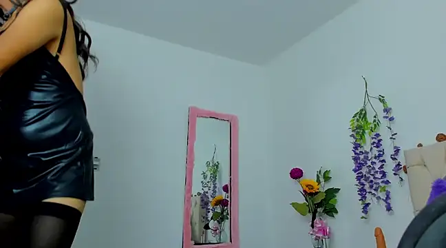 Snapshot of _Melany1 chatting on March 18, 2025, 2:40 am Melany1 online show from March 18, 2025, 2:40 am