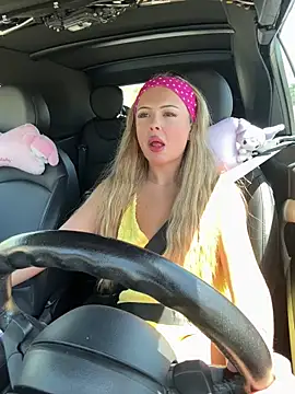 biancasuger online show from April 30, 2026, 7:43 pm