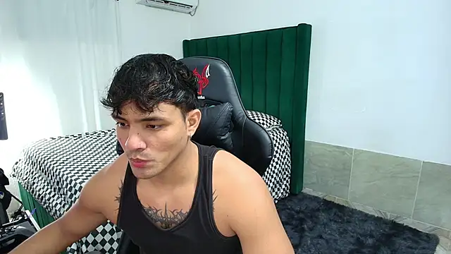 man dur07 online show from February 12, 2026, 5:07 am