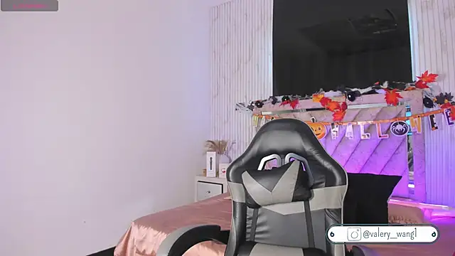 Valery wang online show from October 31, 2025, 12:02 pm