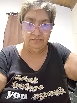 florecita69 online show from April 22, 2026, 1:34 am