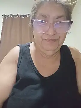 florecita69 online show from May 24, 2026, 2:33 am