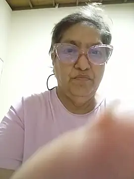 florecita69 online show from August 4, 2026, 3:00 am
