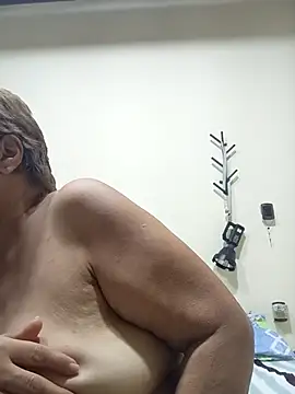 Snapshot of florecita69 chatting on February 22, 2026, 1:30 am florecita69 online show from February 22, 2026, 1:30 am