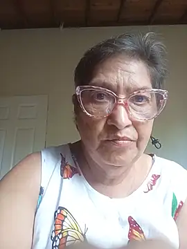 florecita69 online show from July 28, 2026, 3:21 pm