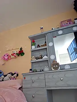 Snapshot of Selena_blake chatting on December 18, 2025, 9:51 pm Selena blake online show from December 18, 2025, 9:51 pm