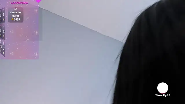  Mia Wallace online show from February 15, 2025, 5:39 pm