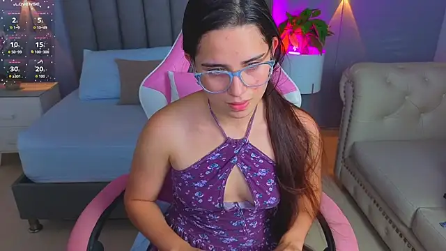 angelica dymond online show from November 8, 2025, 7:06 pm