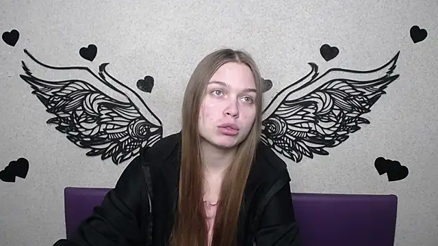 LaraPika online show from February 8, 2026, 6:05 pm