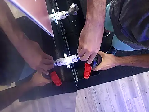 1995eduardo online show from September 28, 2025, 1:18 pm