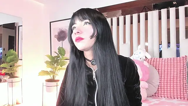 Kitty Eliffe online show from December 14, 2025, 8:58 pm