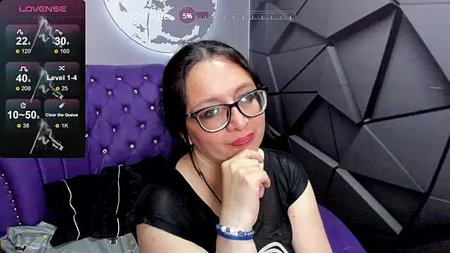 Caliia Oith  online show from February 1, 2025, 4:32 pm