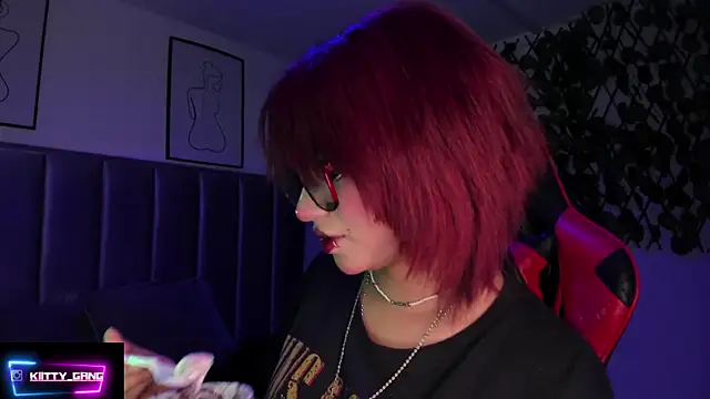 Kitty Gang online show from October 3, 2025, 2:48 am