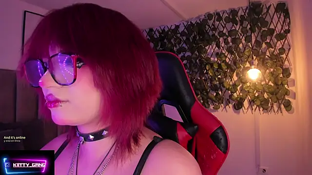 Kitty Gang online show from September 27, 2025, 2:18 am