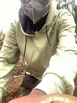 Snapshot of ShroveRising chatting on March 2, 2026, 6:36 am ShroveRising online show from March 2, 2026, 6:36 am