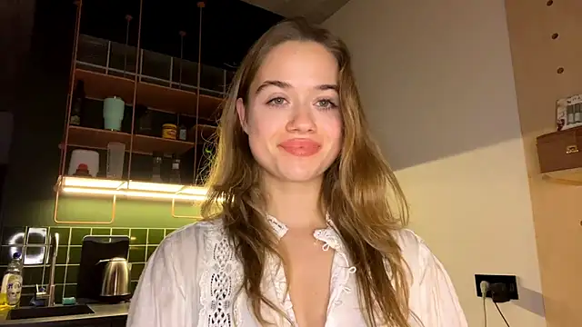 Snapshot of Celeste_Glow chatting on December 15, 2024, 11:20 pm Celeste Glow online show from December 15, 2024, 11:20 pm
