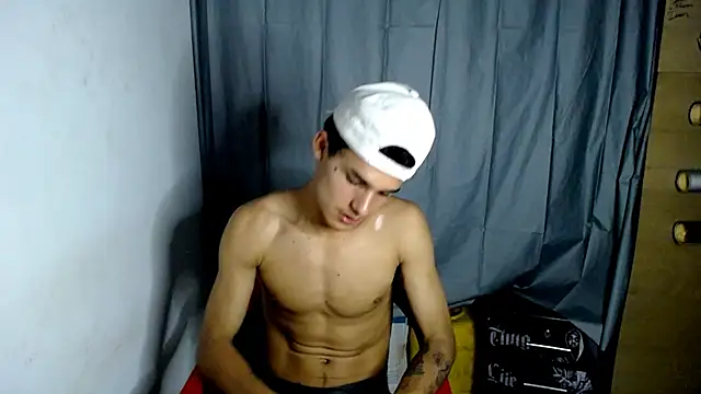 Snapshot of freddy_romas chatting on February 5, 2025, 3:23 am freddy romas online show from February 5, 2025, 3:23 am