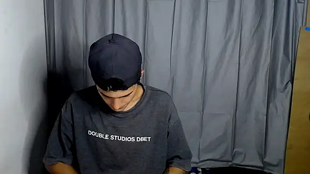 Snapshot of freddy_romas chatting on February 1, 2025, 11:58 pm freddy romas online show from February 1, 2025, 11:58 pm