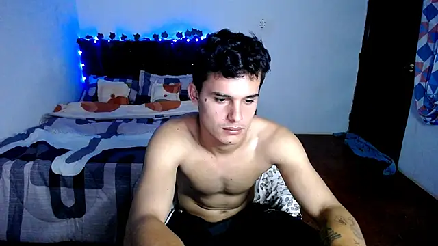 Snapshot of freddy_romas chatting on September 26, 2025, 12:17 am freddy romas online show from September 26, 2025, 12:17 am
