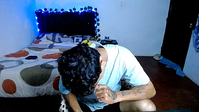 Snapshot of freddy_romas chatting on September 20, 2025, 12:04 am freddy romas online show from September 20, 2025, 12:04 am