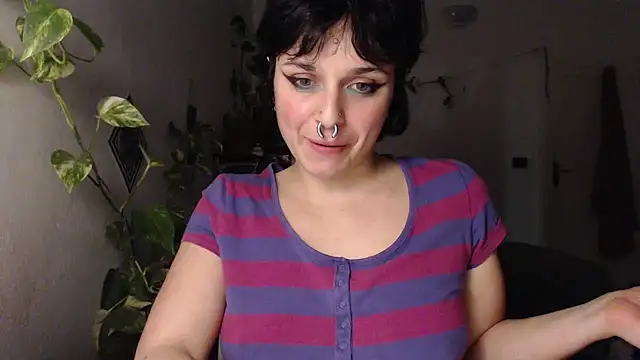 kinkyspirali online show from December 5, 2025, 12:43 am