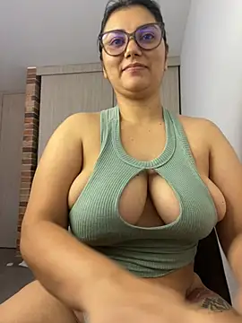 Lili-52 online show from January 17, 2025, 7:38 pm