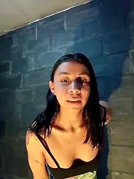 selene gils online show from October 4, 2025, 1:40 am