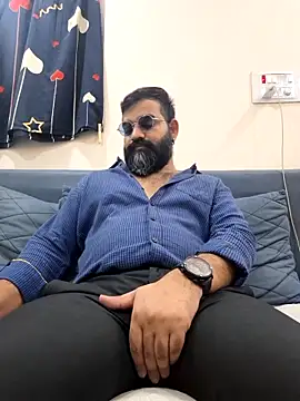 Fun Guuy online show from April 15, 2026, 4:40 am