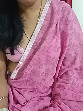 Snapshot of Saroj-Shah chatting on July 8, 2026, 7:58 pm Saroj-Shah online show from July 8, 2026, 7:58 pm