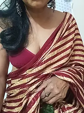Snapshot of Saroj-Shah chatting on July 9, 2026, 8:15 am Saroj-Shah online show from July 9, 2026, 8:15 am