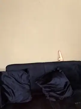 queenbboobs online show from September 28, 2025, 10:17 pm