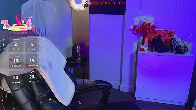 Jenna Adams  online show from October 29, 2025, 1:26 am