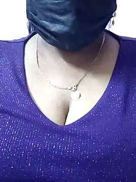 mallu-sumi online show from April 18, 2026, 6:21 pm