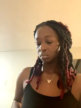 spicysugar74 online show from December 4, 2024, 1:08 am