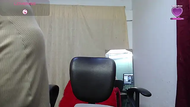 Aranza-Queen online show from April 19, 2026, 12:39 pm