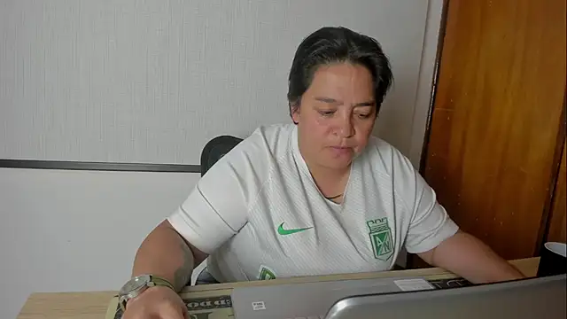 MELODYFANTASY online show from December 5, 2024, 4:50 pm