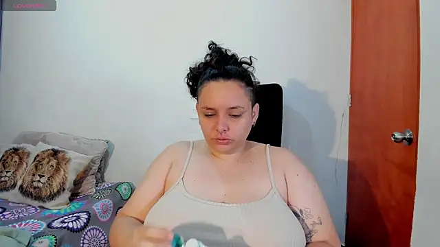 Snapshot of Mabelydani chatting on February 3, 2026, 12:54 pm Mabelydani online show from February 3, 2026, 12:54 pm