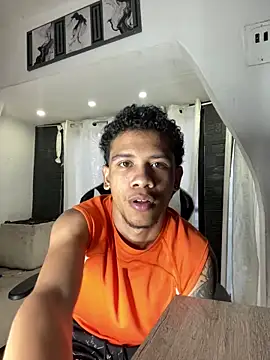 Snapshot of Romancartier_1 chatting on April 19, 2026, 10:45 pm Romancartier 1 online show from April 19, 2026, 10:45 pm