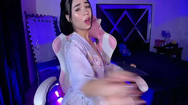 merlin-18 online show from November 28, 2025, 4:56 am