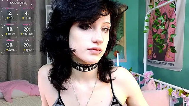 Snapshot of dark_vamp_ chatting on October 14, 2025, 5:13 pm dark vamp  online show from October 14, 2025, 5:13 pm