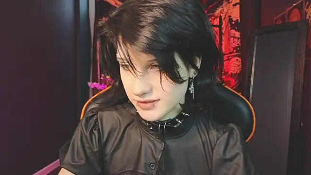 Snapshot of dark_vamp_ chatting on January 22, 2025, 12:17 pm dark vamp  online show from January 22, 2025, 12:17 pm