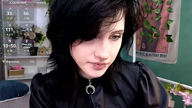 Snapshot of dark_vamp_ chatting on October 16, 2025, 5:10 pm dark vamp  online show from October 16, 2025, 5:10 pm