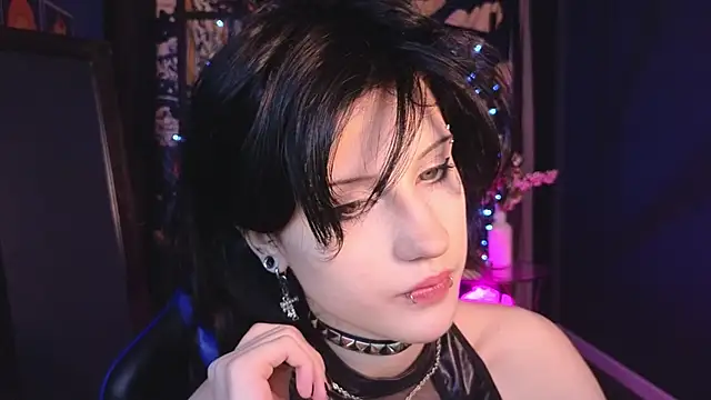 Snapshot of dark_vamp_ chatting on February 9, 2025, 10:00 pm dark vamp  online show from February 9, 2025, 10:00 pm