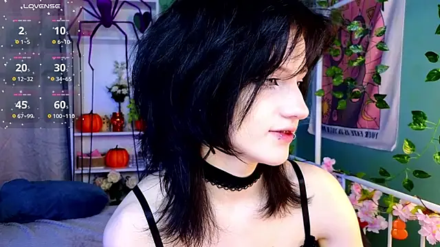 Snapshot of dark_vamp_ chatting on October 29, 2025, 1:54 pm dark vamp  online show from October 29, 2025, 1:54 pm