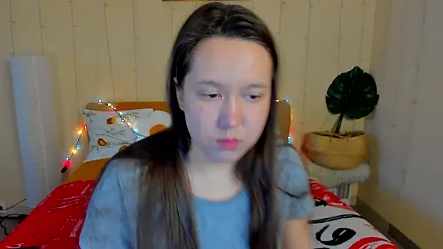 Snapshot of Mira_Karter chatting on April 29, 2026, 3:21 am Mira Karter online show from April 29, 2026, 3:21 am