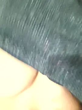 PeaCoooock online show from November 10, 2025, 5:29 pm