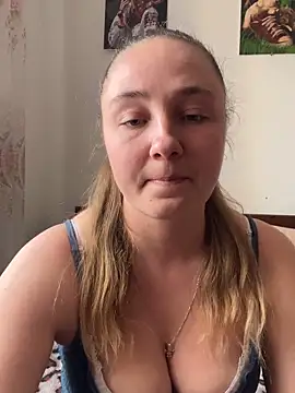 Snapshot of Joannakiss chatting on April 24, 2026, 12:18 pm Joannakiss online show from April 24, 2026, 12:18 pm
