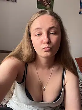 Snapshot of Joannakiss chatting on May 20, 2026, 8:11 am Joannakiss online show from May 20, 2026, 8:11 am
