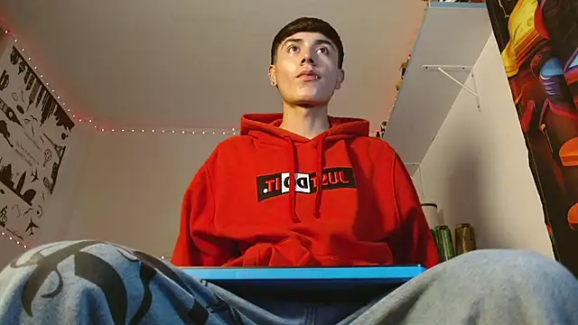 Snapshot of Im_juanda chatting on December 3, 2024, 11:18 pm Im juanda online show from December 3, 2024, 11:18 pm